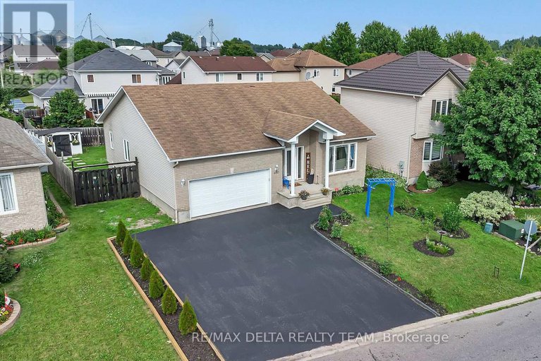 28595130/400-centenaire-street/embrun/russell/ontario/K0A1W0_4