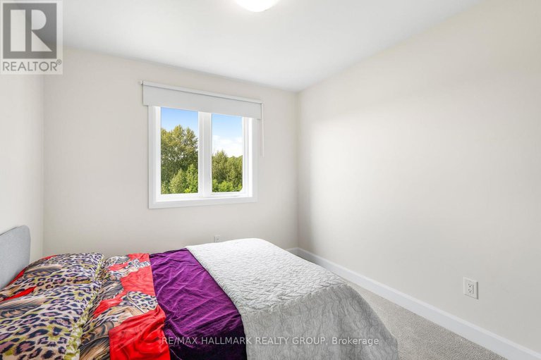 28711470/404-premiere-lane/town-of-rockland/clarence-rockland/ontario/K4K0M7_20