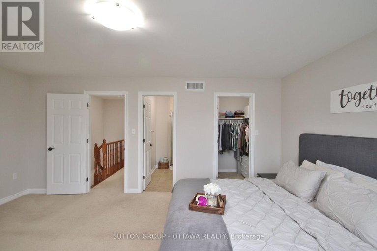 28983773/1267-shillington-avenue/carlington/ottawa/ontario/K1Z8A1_31