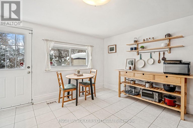 29306612/477-booth-street/west-centre-town/ottawa/ontario/K1R7L1_15