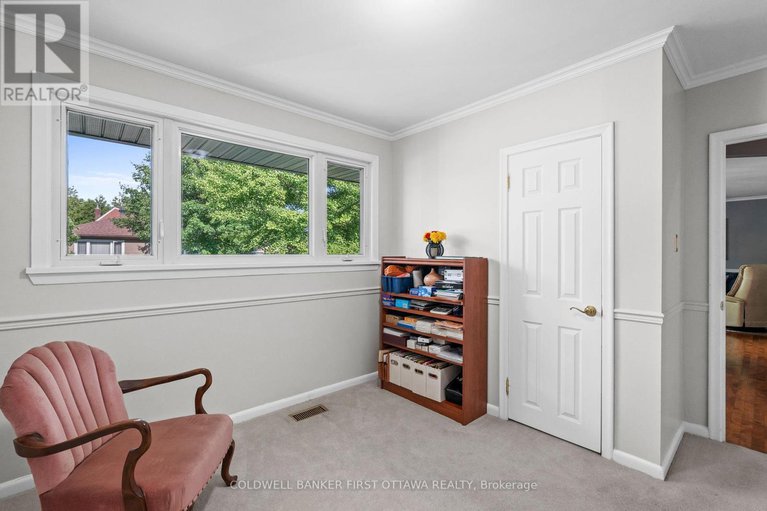 28466131/2024-corry-street/elmvale-acres/ottawa/ontario/K1G2M5_22
