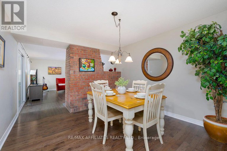 28488846/34-105-weeping-willow-lane/beaverbrook/ottawa/ontario/K2K1E6_13