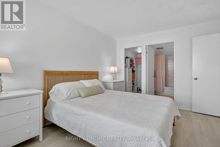 28920985/811-35-holland-avenue/ottawa-west/ottawa/ontario/K1Y4S2_15