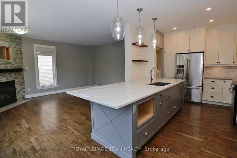28738556/78-friendly-crescent/stittsville-south/ottawa/ontario/K2S2B5_18