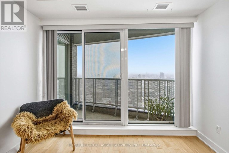 29156174/2206-40-nepean-street/ottawa-centre/ottawa/ontario/K2P0X5_18