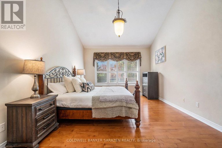 28981674/221-madhu-crescent/mooneys-bay/ottawa/ontario/K2C4J2_21
