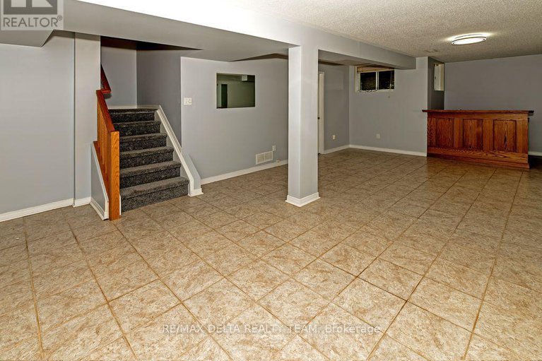 28899711/297-stoneway-drive/barrhaven-east/ottawa/ontario/K2G6E5_25
