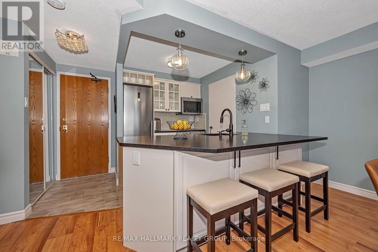 29641177/704-80-sandcastle-drive/leslie-park/ottawa/ontario/K2H9E7_6