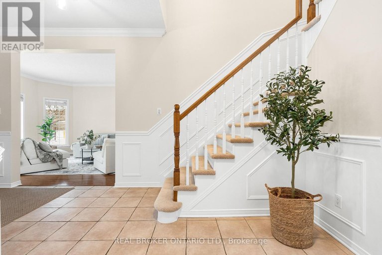 29518194/41-golders-green-lane/longfields/ottawa/ontario/K2J5G2_25