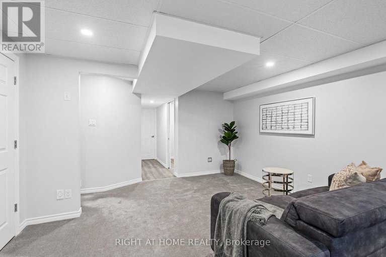 28253382/210-spindrift-circle/mahogany-community/ottawa/ontario/K4M1J8_35