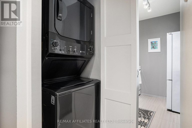 28977949/207-270-brittany-drive/viscount-alexander-park/ottawa/ontario/K1K0R8_11