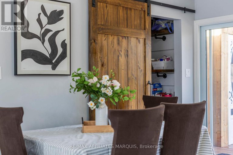 29438103/156-duncan-street/drummondnorth-elmsley-north-elmsley-twp/drummondnorth-elmsley/ontario/K7A4S4_17