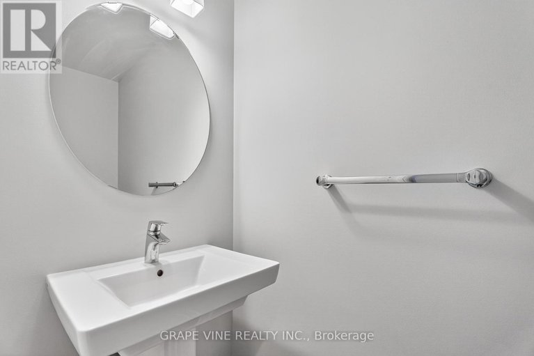 28743049/525-pimiwidon-street/cfb-rockcliffe-and-area/ottawa/ontario/K1K5A1_8
