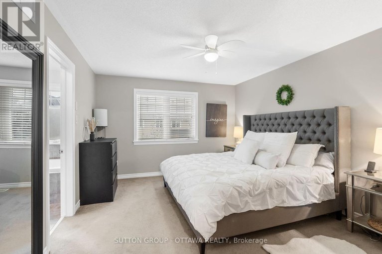 28401647/324-horseshoe-crescent-e/stittsville-north/ottawa/ontario/K2S0B6_15