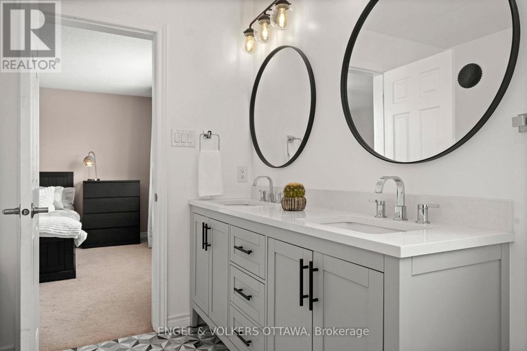 29634185/166-lily-pond-street/emerald-meadowstrailwest/ottawa/ontario/K2M0J5_20