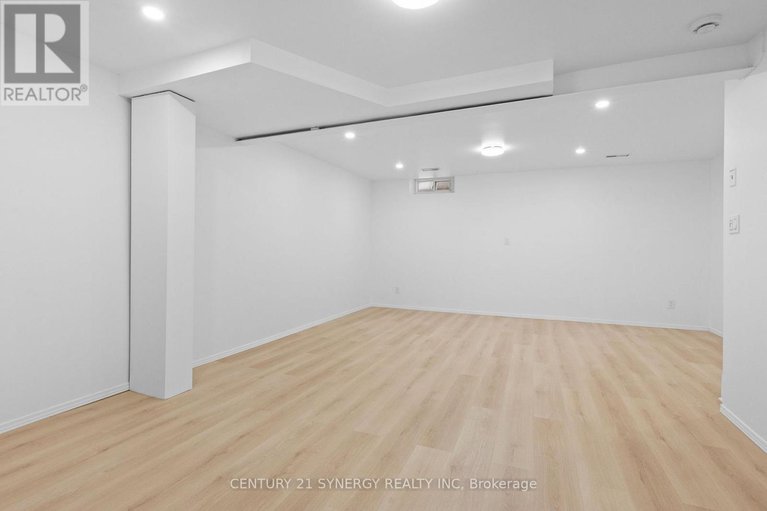 29413275/22-1963-fairglen-mews/blackburn-hamlet-south/ottawa/ontario/K1B5A5_32