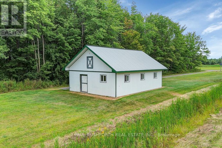 28756527/3285-magladry-road/sarsfieldbearbrook/ottawa/ontario/K4B1J1_41