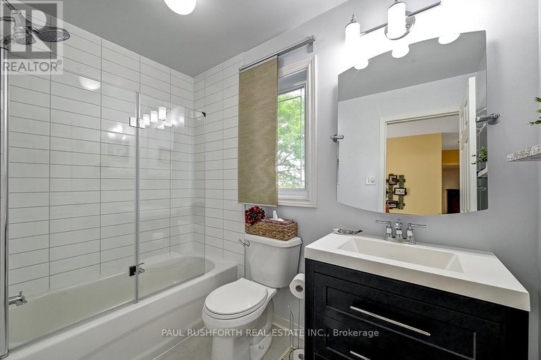 28780596/1853-sunland-drive-s/fallingbrookgardenway-south/ottawa/ontario/K4A3S8_15