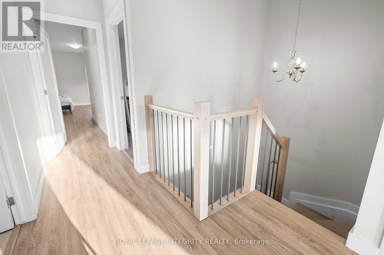 28968738/a-b-247-granville-street/vanier/ottawa/ontario/K1L6Z3_10