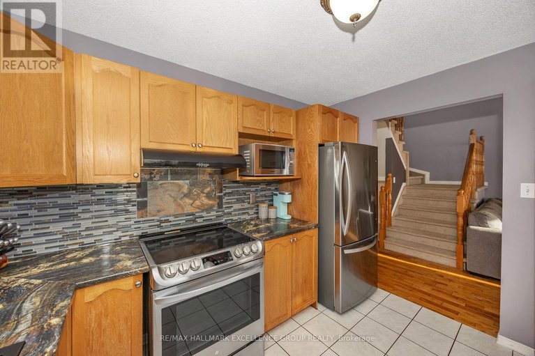 29430076/3317-elie-street/town-of-rockland/clarence-rockland/ontario/K4K1S1_11