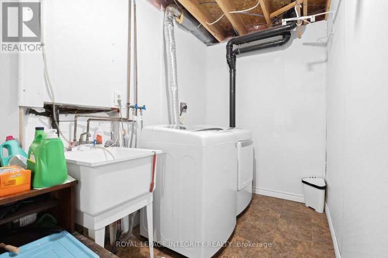 29051737/11-royal-field-crescent/longfields/ottawa/ontario/K2J4G1_26