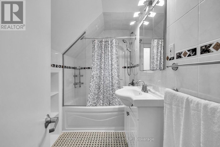 29608870/229-greensway-avenue/kingsview-park/ottawa/ontario/K1L7V3_21