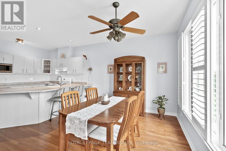 28339224/13-eileen-crescent/stittsville-central/ottawa/ontario/K2S1M3_15