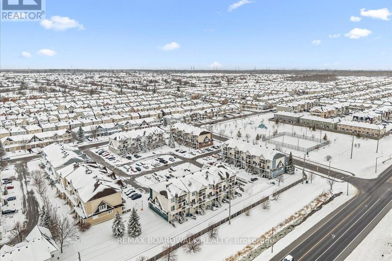29483798/364-crownridge-drive/emerald-meadowstrailwest/ottawa/ontario/K2M3A4_43