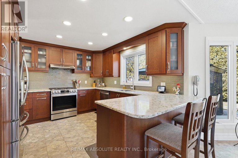 29579178/759-montcrest-drive/fallingbrookridgemount/ottawa/ontario/K4A2N1_3