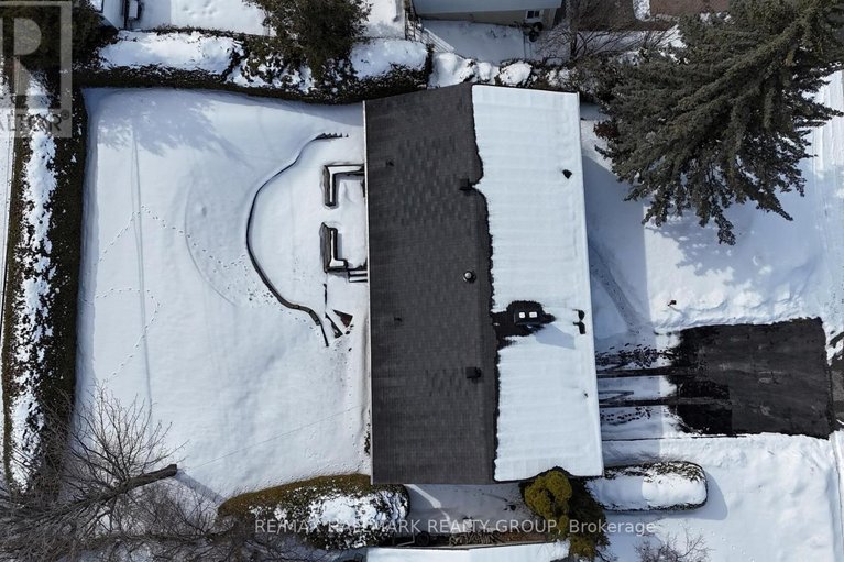 29515187/44-foothills-drive/lynwood-village/ottawa/ontario/K2H6K3_3