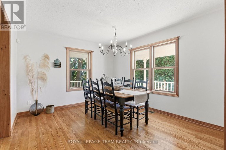 29036869/1102-cindy-hill-crescent/manotick-long-island-nicholls-island/ottawa/ontario/K4M1E8_13