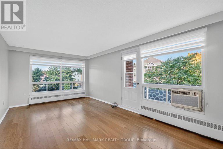 28916284/304-915-elmsmere-road/beacon-hill-south/ottawa/ontario/K1J8H8_14