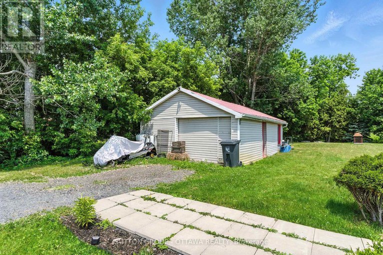 28553465/683-county-rd-18-road/east-hawkesbury-twp/hawkesbury/ontario/K0B1M0_24