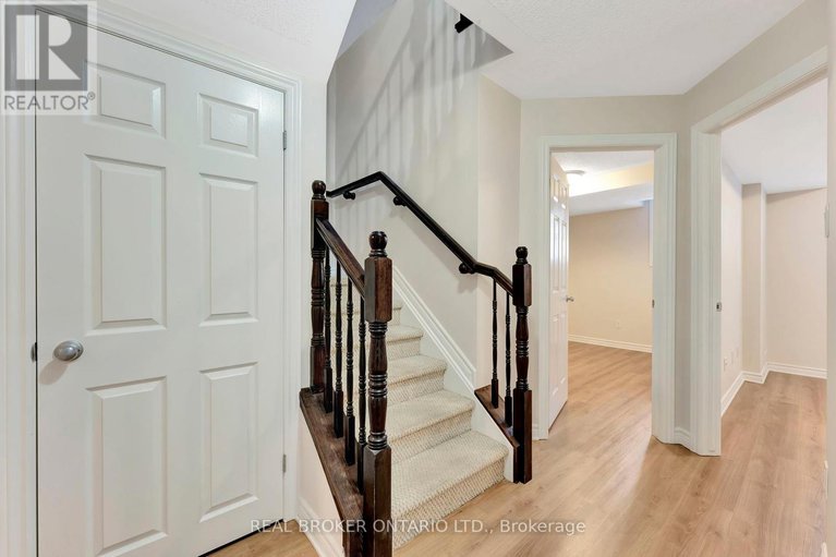 28505358/37-778-chapman-mills-drive-n/strandherd/ottawa/ontario/K2J3V2_26