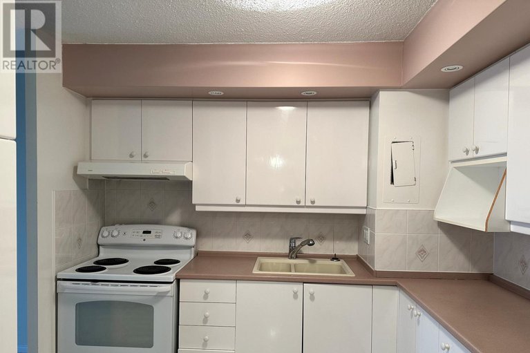 29123640/1785-frobisher-lane-n/riverview-park/ottawa/ontario/K1G3T7_10