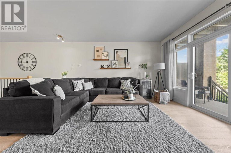 28756079/3-23-bergeron-private/chapel-hill/ottawa/ontario/K1C0C2_15
