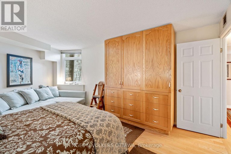 29256461/103-555-wilbrod-street/sandy-hill/ottawa/ontario/K1N5R4_19