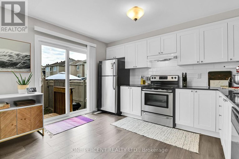 28279096/899-fameflower-street/half-moon-bay/ottawa/ontario/K2J6H3_9