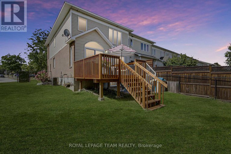 28882622/2001-dunollie-crescent/morgans-grantsouth-march/ottawa/ontario/K2W1H5_39