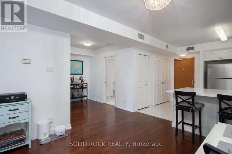 29226896/502-242-rideau-street/sandy-hill/ottawa/ontario/K1N0B7_12