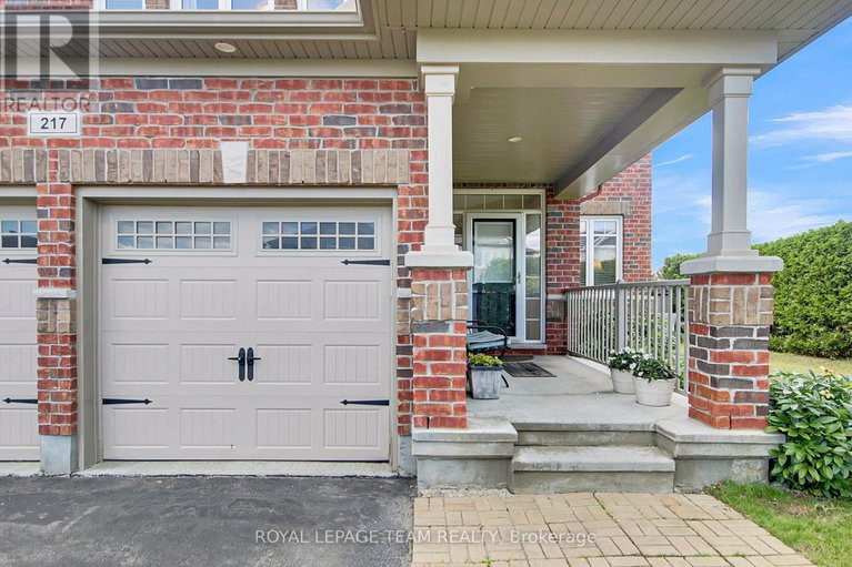 28640843/217-balikun-heights/emerald-meadowstrailwest/ottawa/ontario/K2V0A6_8