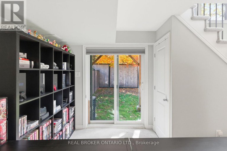 29364228/532-fawn-valley-private/blossom-parkkemp-parkfindlay-creek/ottawa/ontario/K1T0W5_34