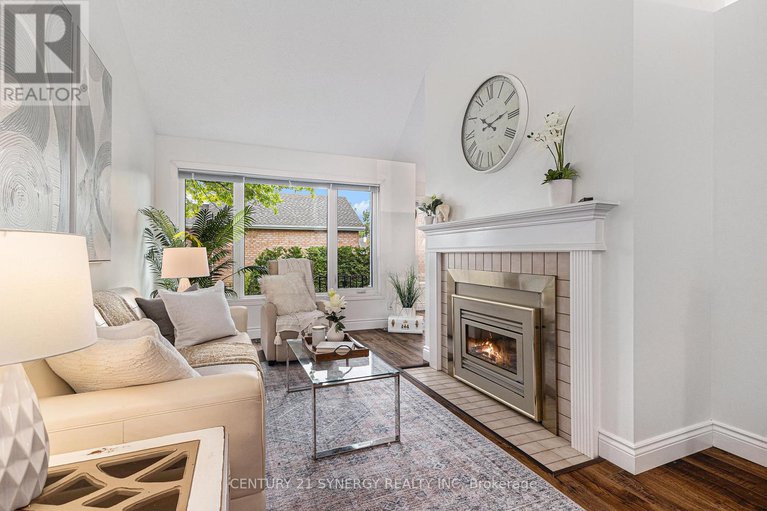 28641582/44-innesbrook-court/stittsville-central/ottawa/ontario/K2S1C7_7