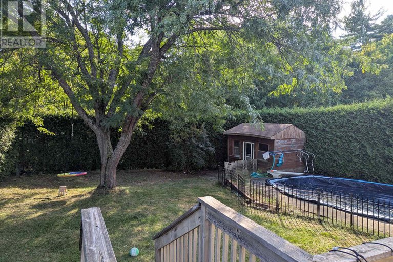 29100826/1798-woodhaven-heights/queenswood-heights-south/ottawa/ontario/K1E2W2_49