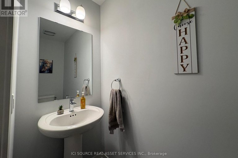 29263044/617-quilter-row/goulbourn-twp-from-franktown-rdsouth-to-rideau/ottawa/ontario/K0A2Z0_28