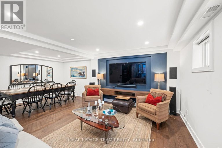 29404237/28-maplehill-way/manotick-village-manotick-estates/ottawa/ontario/K2C3H1_32