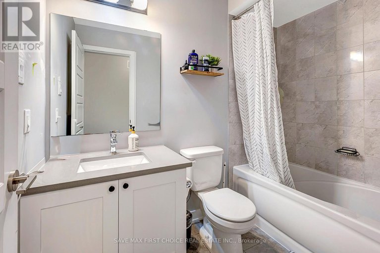 29051195/2070-winsome-terrace/fallingbrookgardenway-south/ottawa/ontario/K4A5M9_19