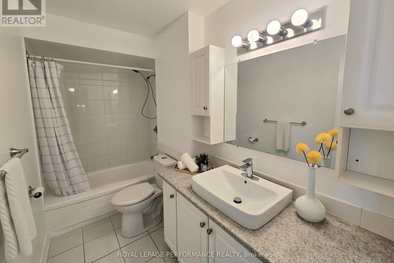 29631803/1113-20-chesterton-drive/borden-farmstewart-farmcarleton-heightsparkwood-hills/ottawa/ontario/K2E6Z7_31