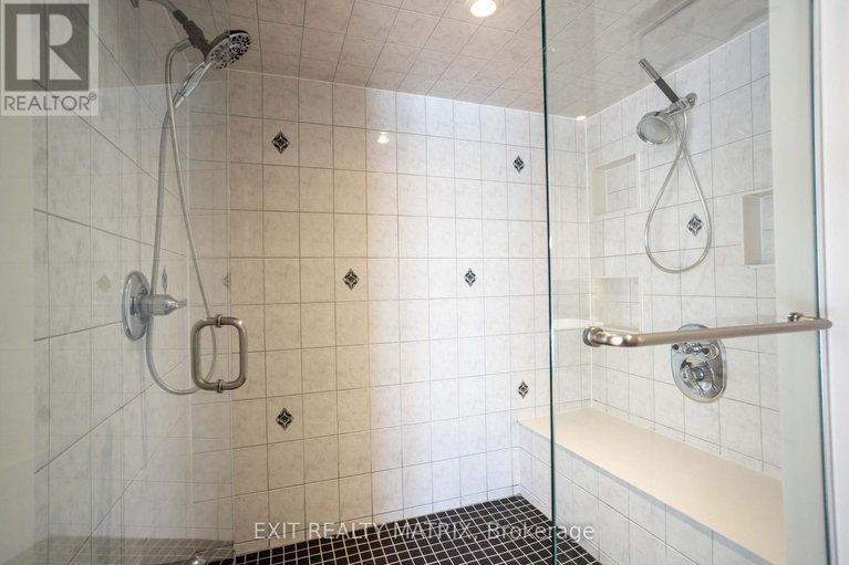 29420429/2127-kingsley-street/clarencerockland-twp/clarence-rockland/ontario/K0A1E0_23