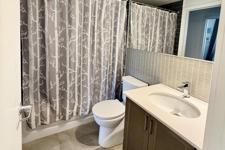 29468820/204-22-perkins-street/west-centre-town/ottawa/ontario/K1R7G5_10